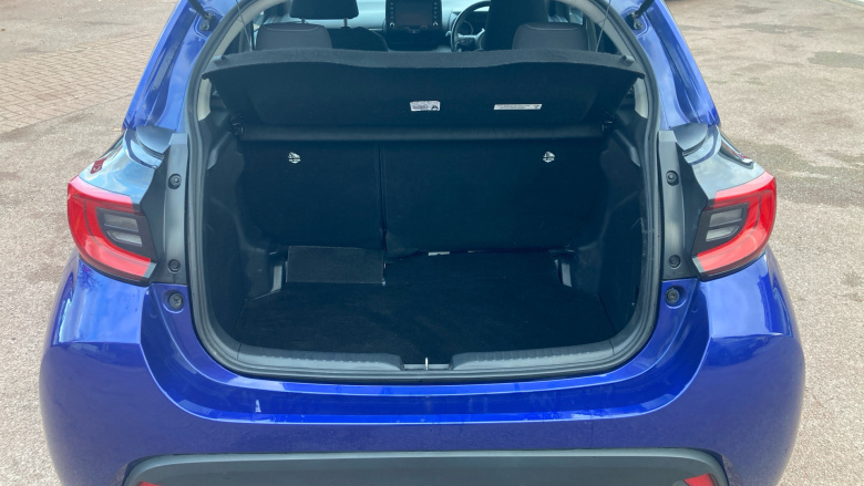 Toyota Yaris 1.5 Hybrid Design 5dr CVT Hybrid Hatchback